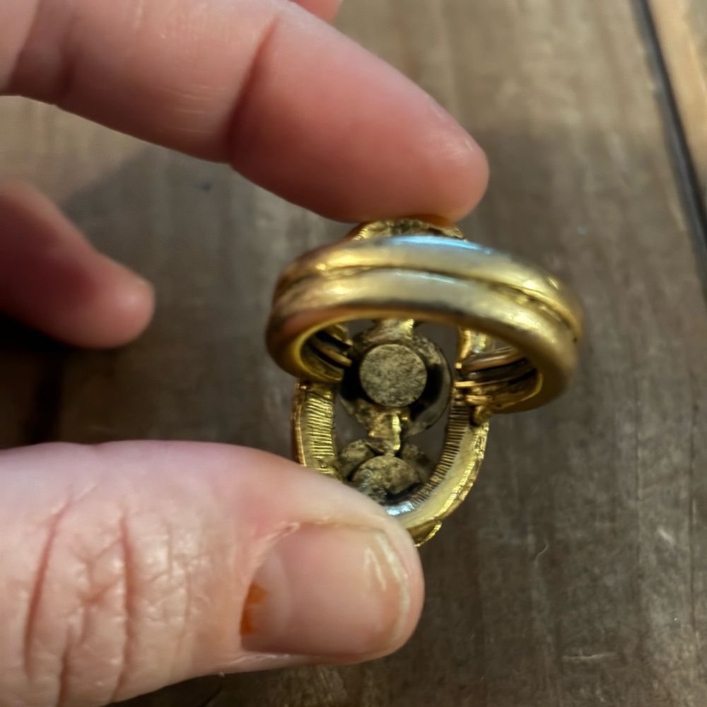 Anthropologie Ring Gold Tone Etched Circle Geometric Boho Size 8 Statement - Picture 5 of 6